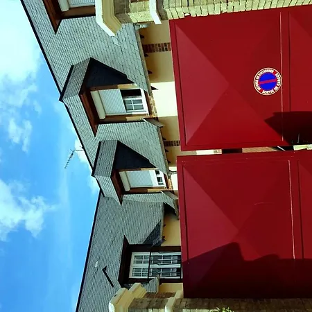 Lumineux Garage Privé Centre-ville Appartement